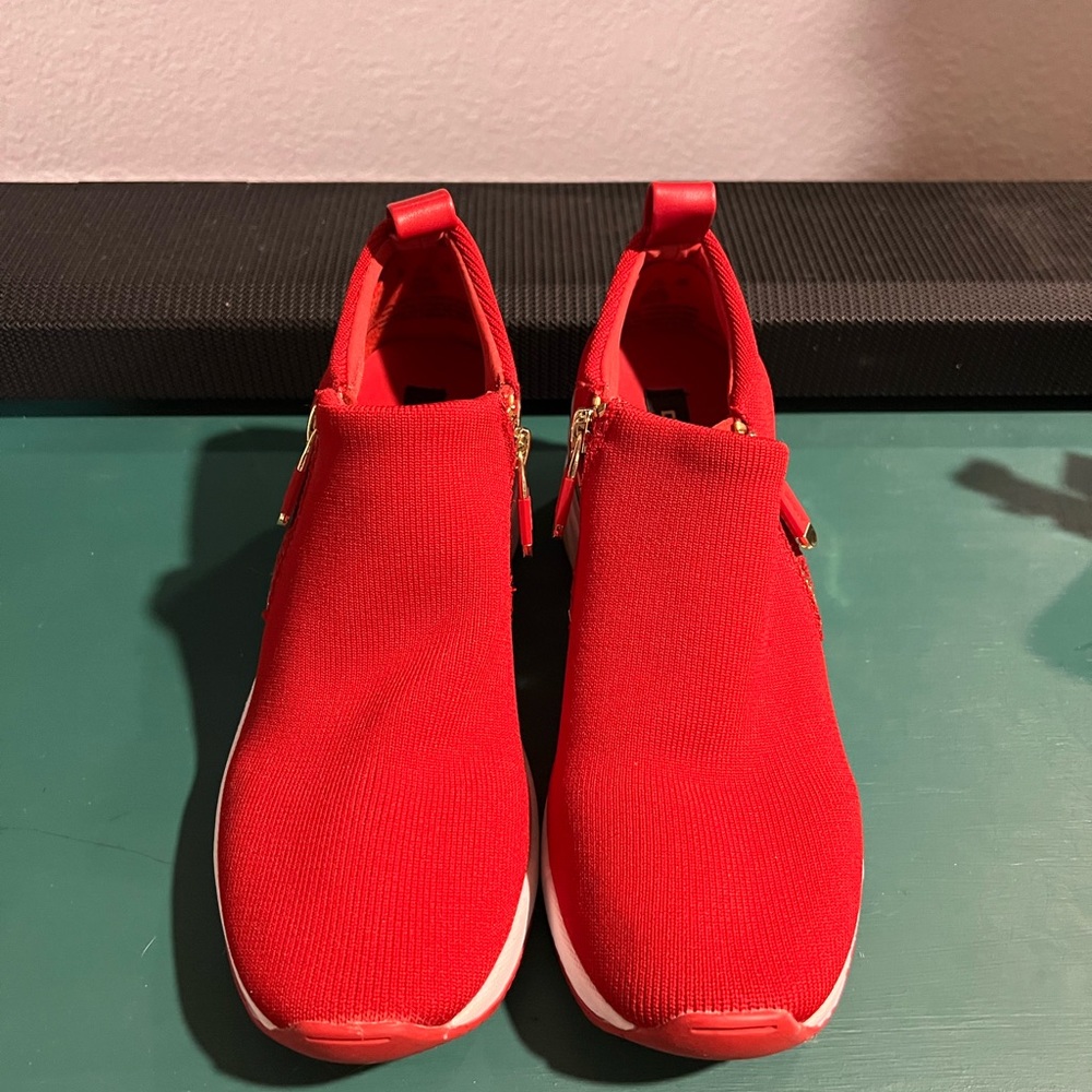 DKNY Red/Gold Sneakers Size 8